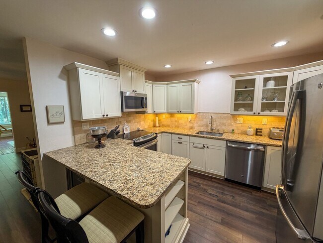Foto del edificio - Biven's Lake Estates South #2728