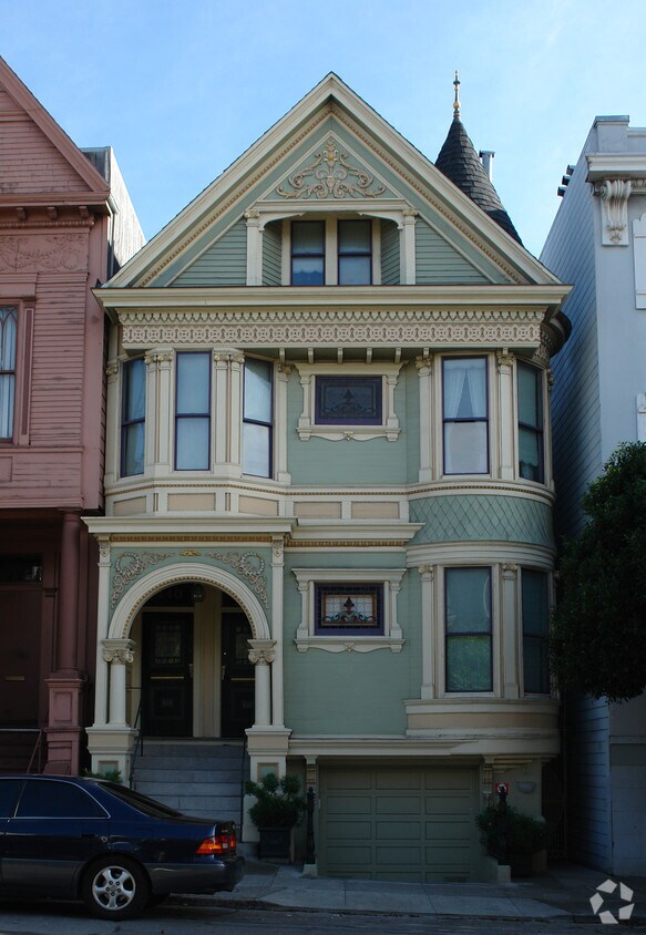 Building Photo - 438-440 Scott St