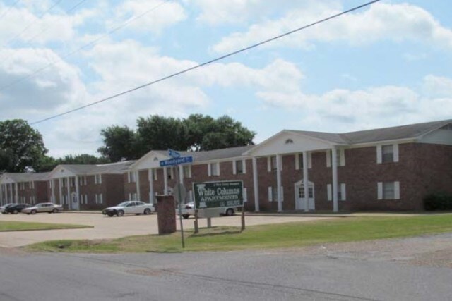 Foto del edificio - White Columns Apartments