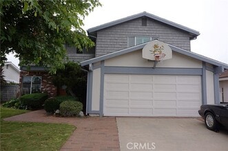 Building Photo - 9281 Woodcrest Dr