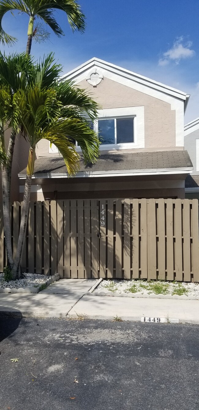 Front - 1449 NW 122nd Ter