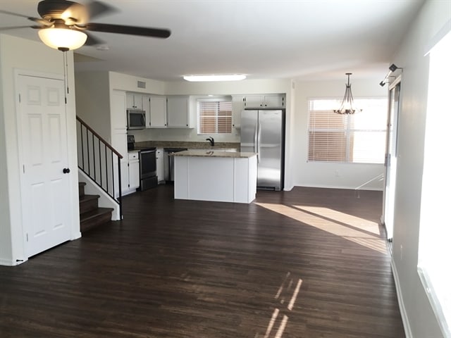 Building Photo - 15439 S 45th St