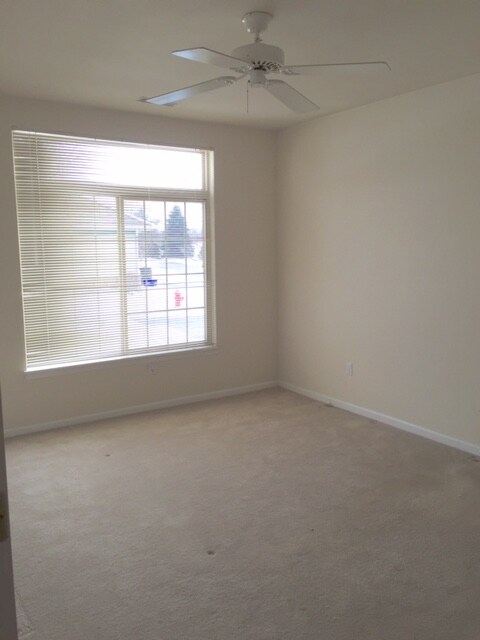 Master Bedroom - 22055 Davidson Rd