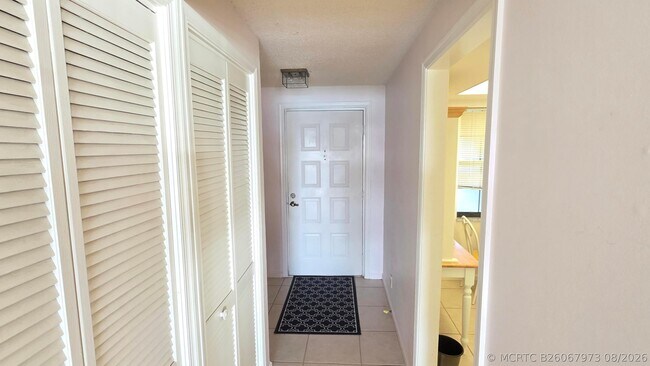 Foto del edificio - 3100 SE Pruitt Rd