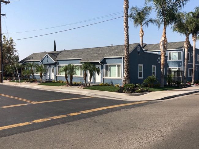 Building Photo - 5 Carlton Way