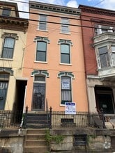 Main Street Town home - 804 Main St