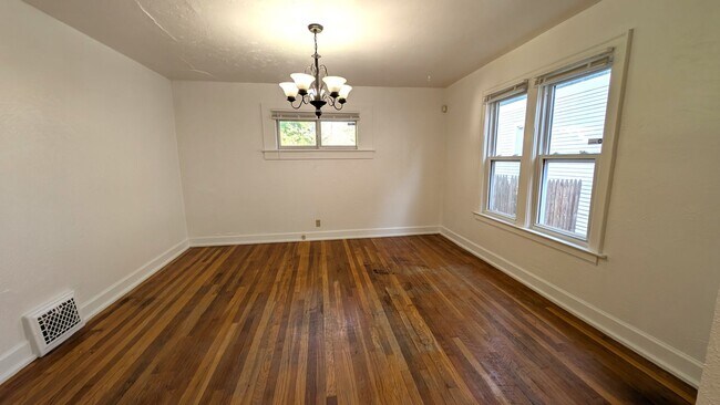 Foto del edificio - 1252 Fleming Ave