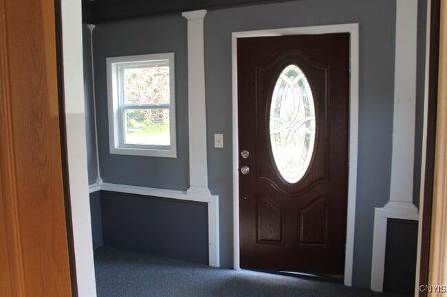 Building Photo - 375 Pawling St