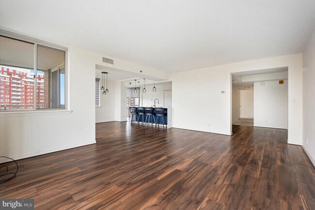 Building Photo - 5809 Nicholson Ln