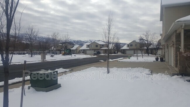 Building Photo - 474 S 675 W