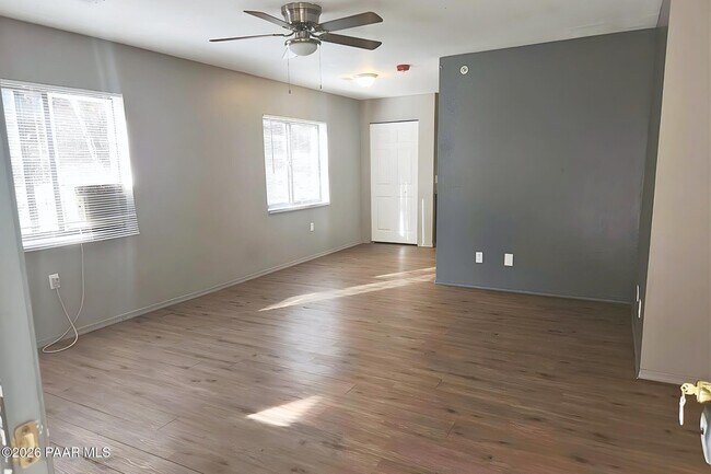 Building Photo - 114 S Virginia St