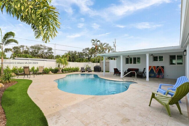 Building Photo - 433 Westwind Dr