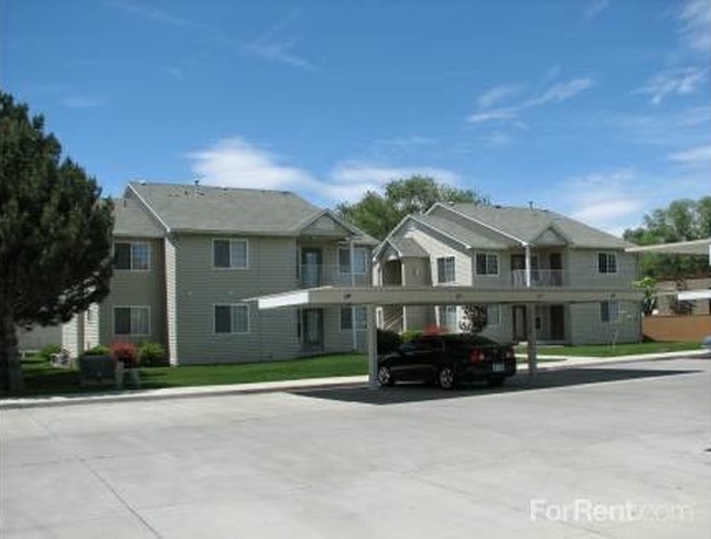 Building Photo - 2bed, 1bath, 950 Sq.ft. apartment (2nd Flo...
