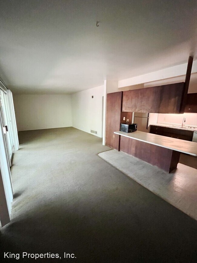Building Photo - 3 br, 1.5 bath House - 801 Radcliffe Drive