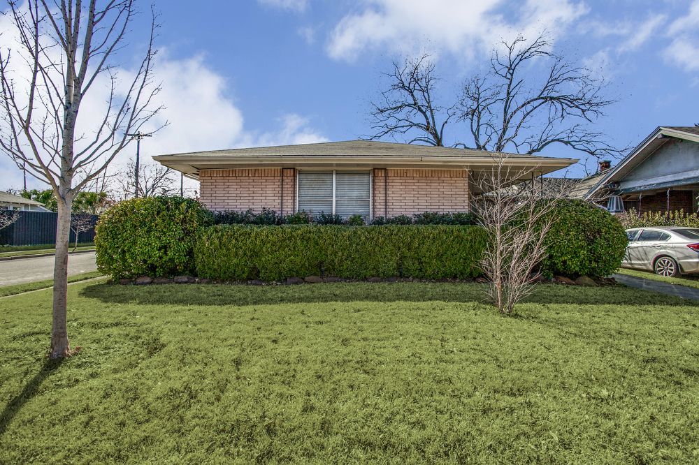 Large 2 Bed Duplex Arts Apartment for Rent in Dallas, TX