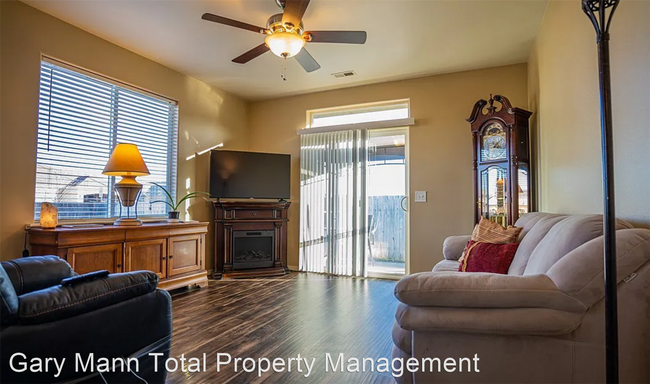 Foto del edificio - 3 br, 2 bath House - 1301 W Oregon St