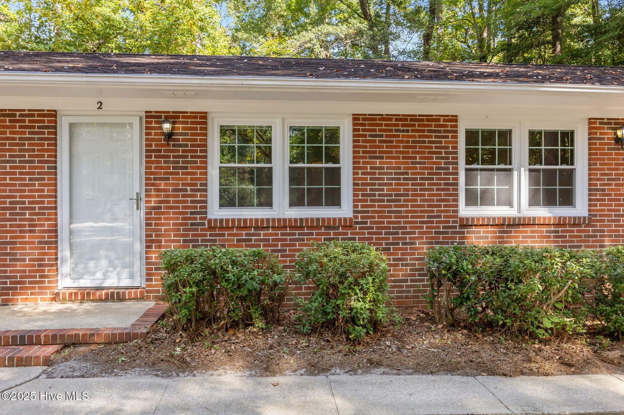 Foto principal - 1190 Gould Rd
