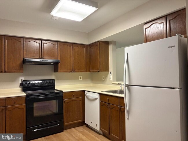 Foto del edificio - 14823 Rising Sun Ln