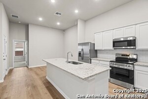 Foto del edificio - 418 Cross Barn Cross