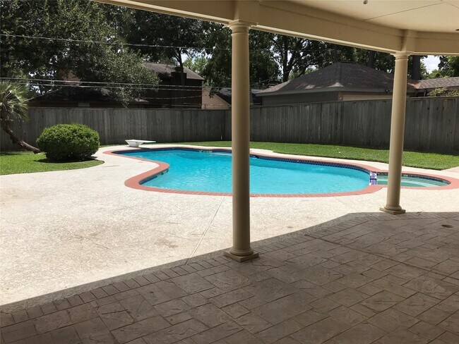Foto del edificio - 7711 Friars Ct Ln