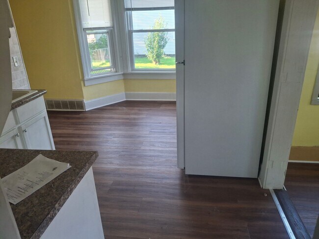 Foto del edificio - 208 N Cleveland St