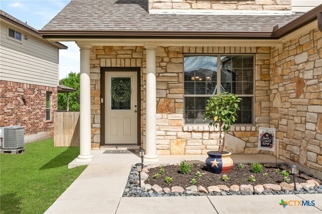 Building Photo - 5221 Cicero Dr