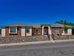 Building Photo - 539 N 800 E