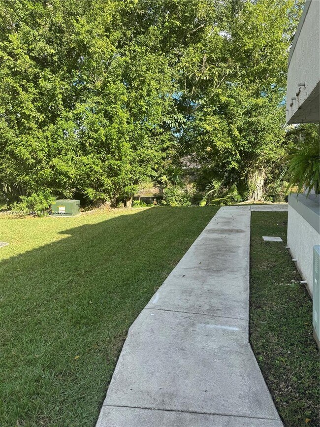 Foto del edificio - 14829 SW 80th St