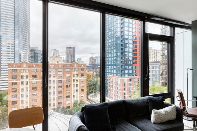 Foto del edificio - 704 Spring St