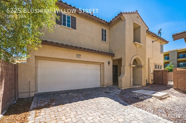 Building Photo - Get ready to call this cozy 3 bed and 3 ba...