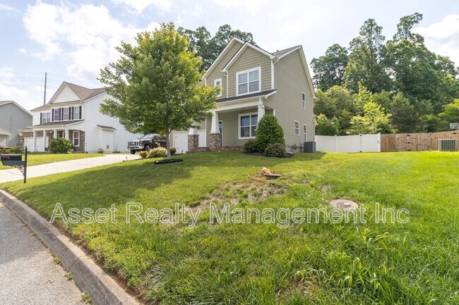 Foto del edificio - 1416 Madison Oaks Rd