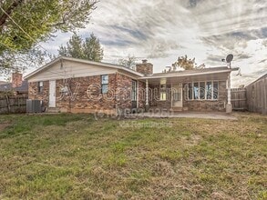 Building Photo - 3408 Oak Grove Dr