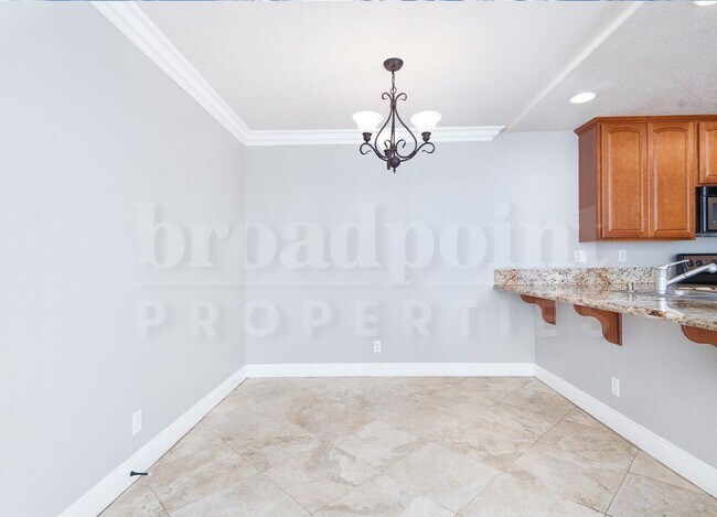 Foto del edificio - 1075 N Escondido Blvd