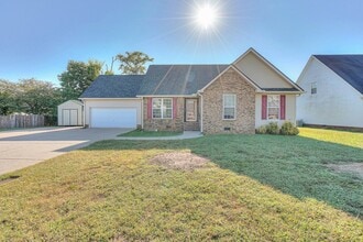 Building Photo - 1419 Colyn Avenue