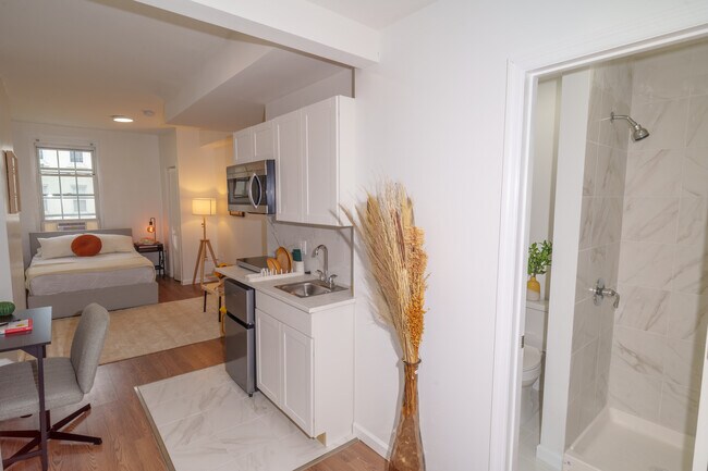 Foto del edificio - 312 E 51st St