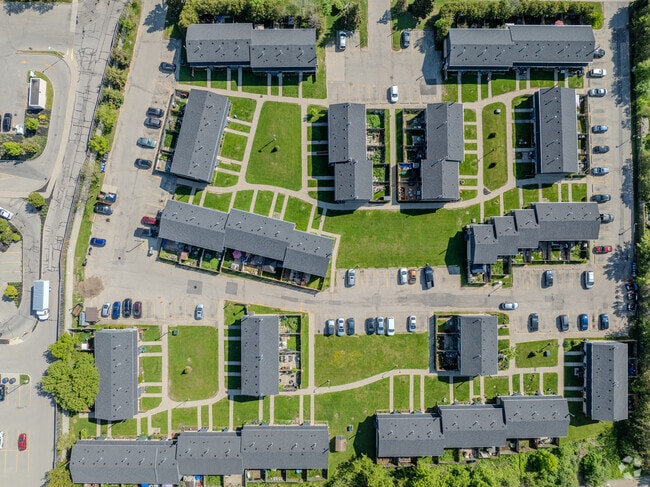Aerial Photo - 400 Strasburg