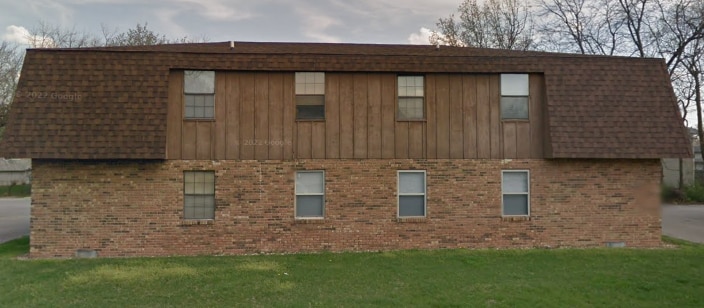 Primary Photo - 1594 Woodland Dr