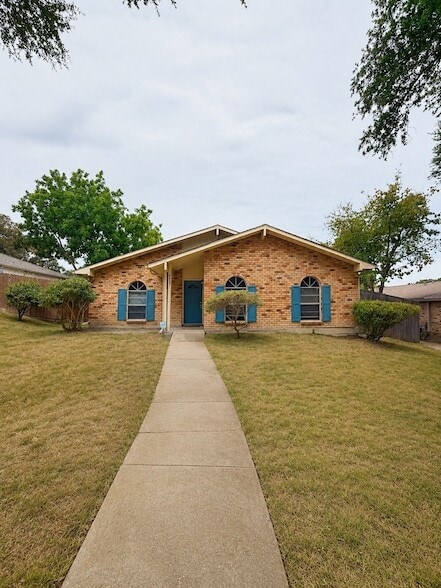 Photo - 2937 Emberwood Drive Unit House