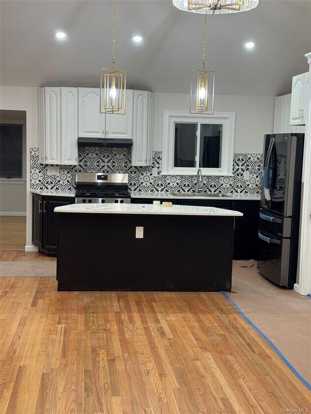 Foto principal - 712 Barnes Ave