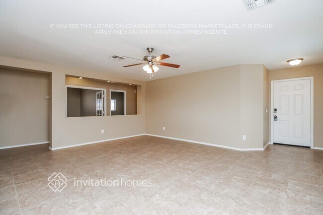 Building Photo - 3021 W Running Deer Trl