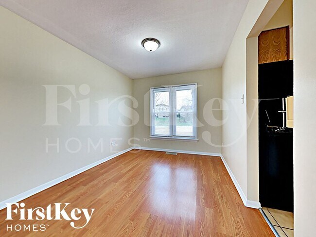 Foto del edificio - 22627 Mission Dr