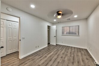 Building Photo - 4150 Sanderling Cir