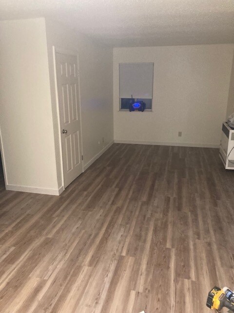 Foto del edificio - 200 Mortensen Ln