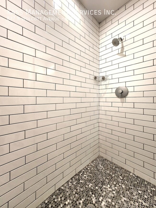 Foto del edificio - 837 N Wolcott Ave