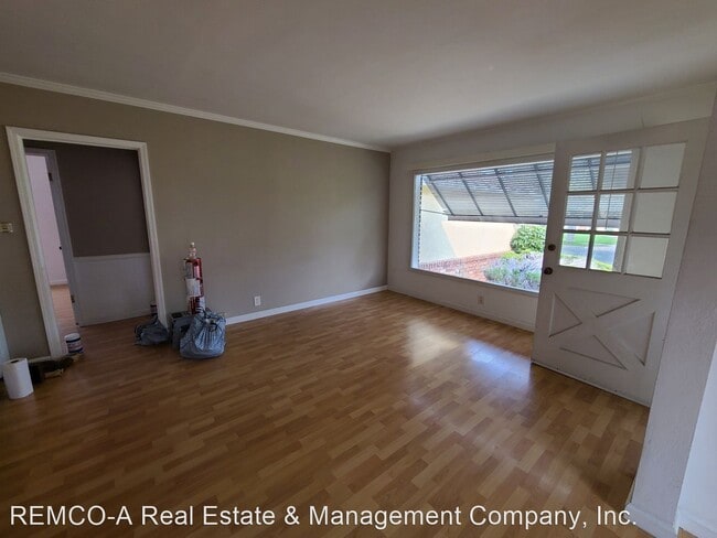 Building Photo - 2 br, 1 bath House - 5121 Verdura Avenue