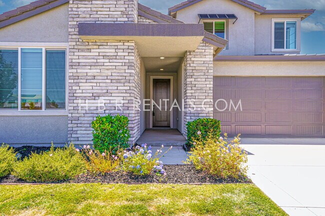 Building Photo - 2972 Tacoma Dr