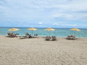 Building Photo - 3505 S Ocean Dr