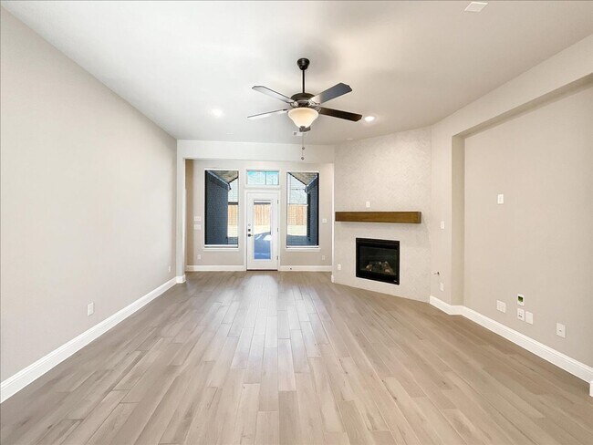 Building Photo - Move-In Ready! 4-bed 3-bath in McKinney's ...