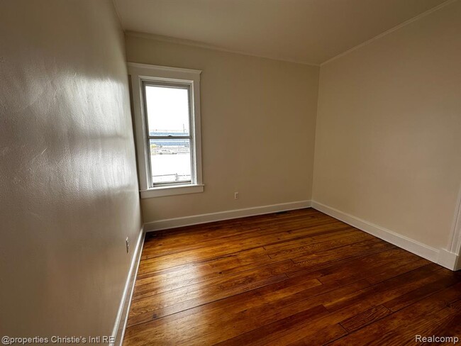 Building Photo - 2223 Faber St