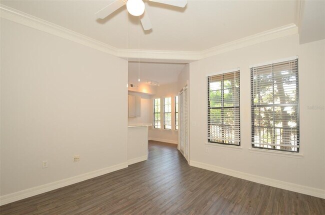 Building Photo - 513 Mirasol Cir
